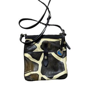 Dooney & Bourke Letter Carrier  Handbag Giraffe Print Brown Leather‎ Crossbody